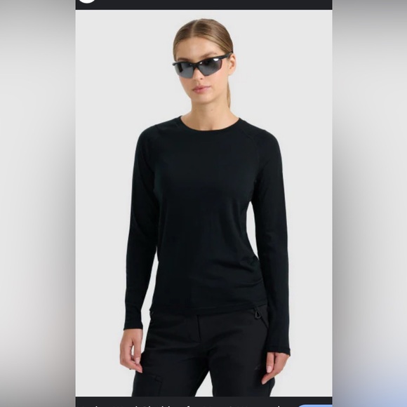 oiselle Tops - Oiselle Merino Wool Long Sleeve Shirt Baselayer Black , size 6